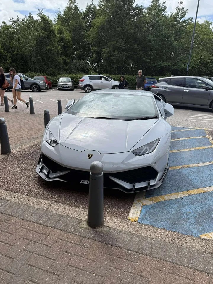 200k-supercar-disabled-spot-getting-998510971.jpeg